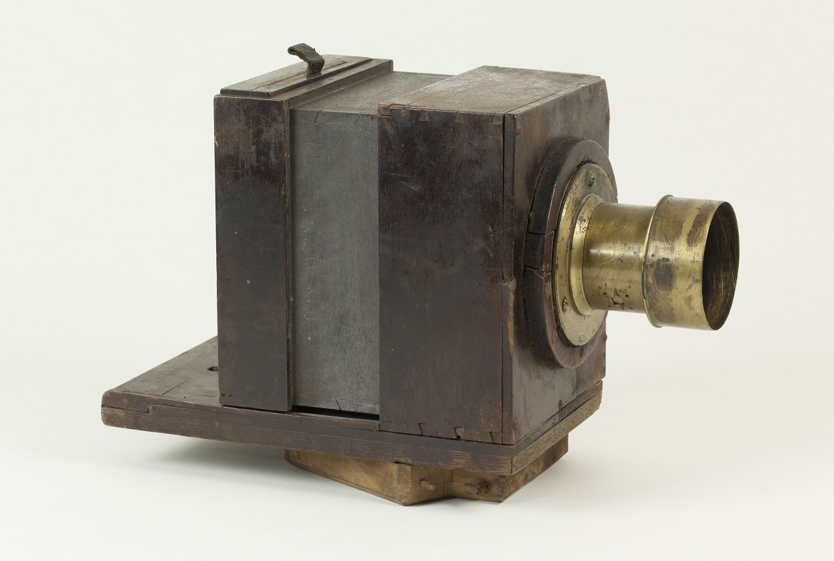 John Sinclair's homemade camera. Canterbury Museum 1986.105.1