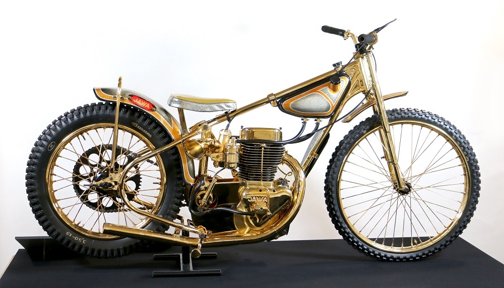 Ivan Mauger's Triple Crown Special. 2016.114.1