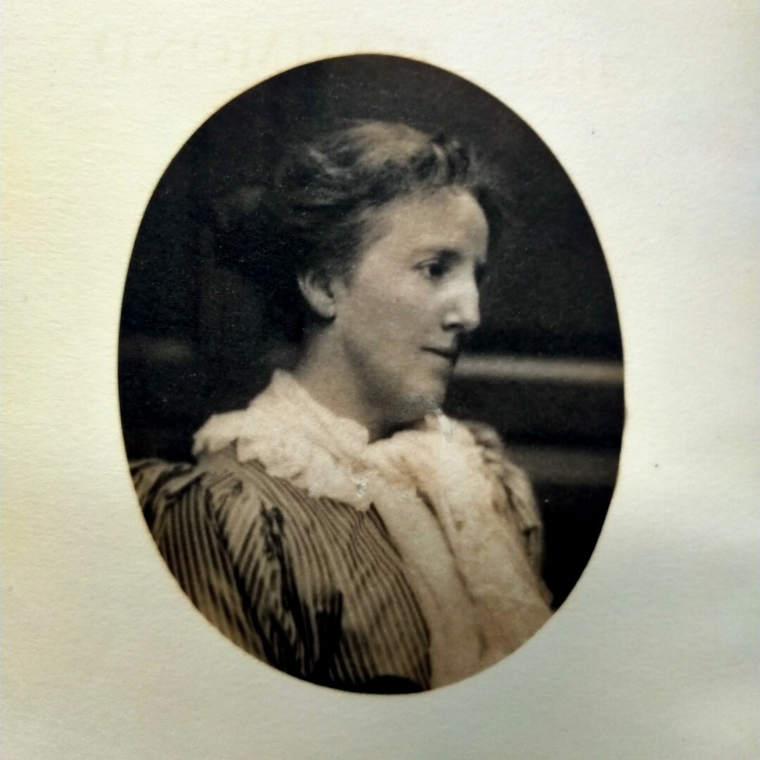 Photograph of Christiana Demain Hammond from the the booklet Chris Hammond in Memoriam, May 11th 1900. Canterbury Museum EC160.158F