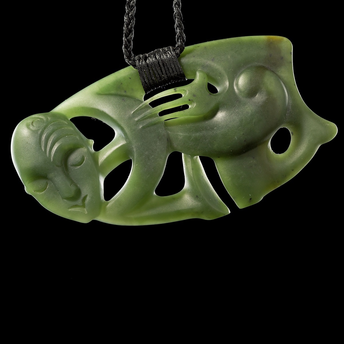 Hei tiki (pendant in human form), 2008, made by Lewis Tamihana Gardiner of the tribes Ngāi Tahu, Te Arawa, Ngāti Awa, and Te Whānau-a-Apanui, New Zealand. Museum of New Zealand Te Papa Tongarewa (ME024001)