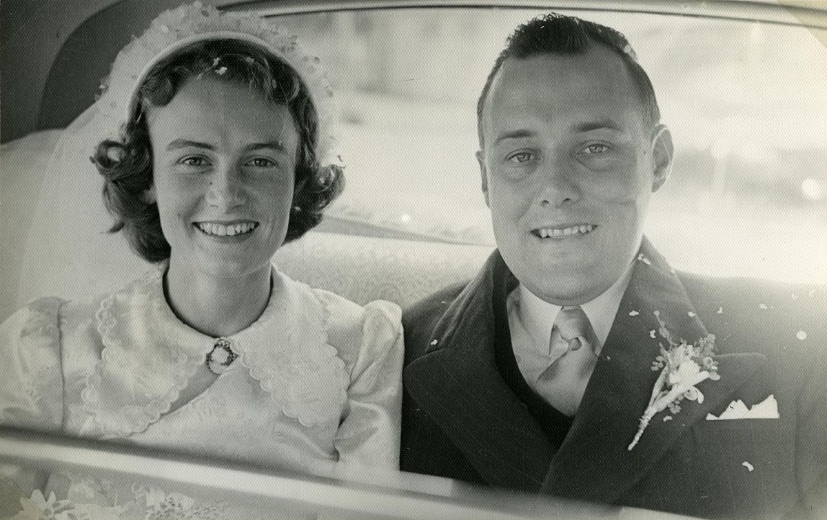 Thea and Robert Muldoon on the day of their wedding, 17 March 1951. Archives New Zealand R5253874, CC BY 2.0