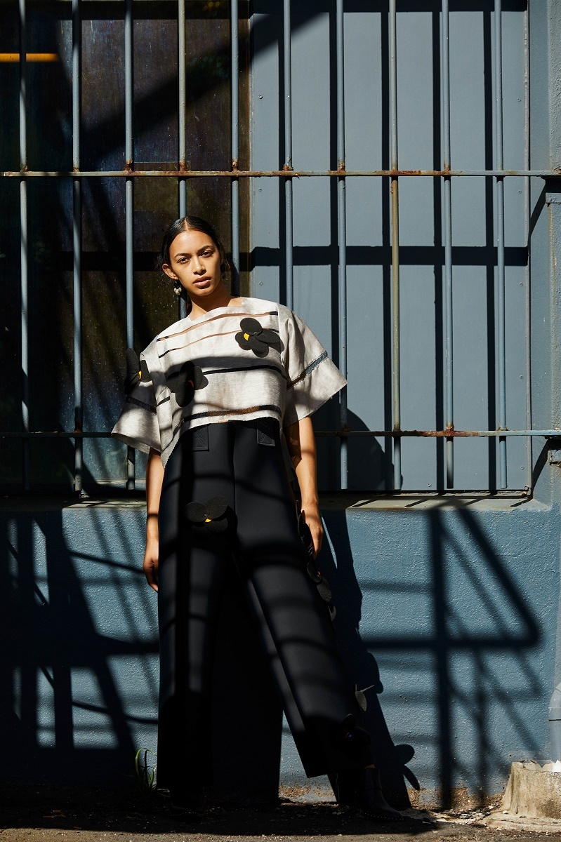 Model Layla Dole wears Natasha Senior’s Avarua top and neoprene trouser. Photo by Mara Sommer, CC BY-NC-SA 3.0 NZ.