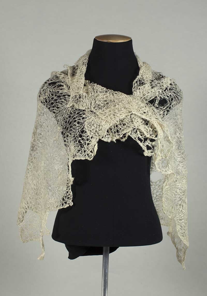 Knitted shawl